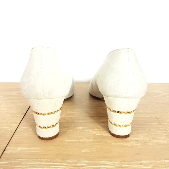 Stuart Weitzman | White Suede Heels Gold Details 6 - Picture 3 of 10